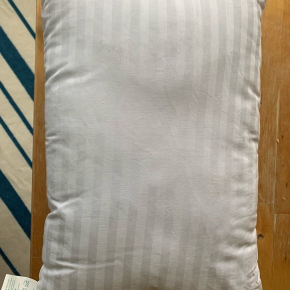 Kinder Fluff Toddler Pillows (NWT) - Picture 3 of 10